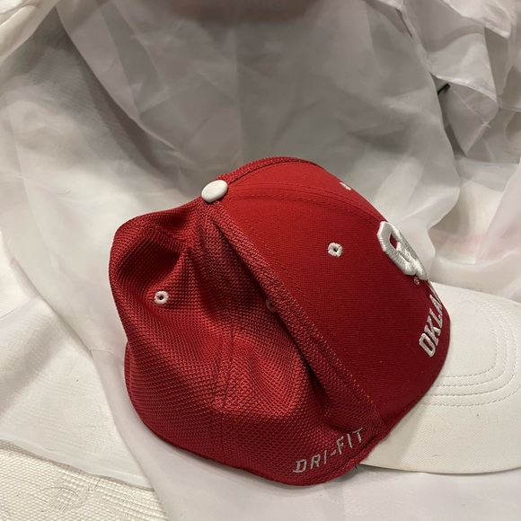 Never worn University of Oklahoma hat - Picture 2 of 5